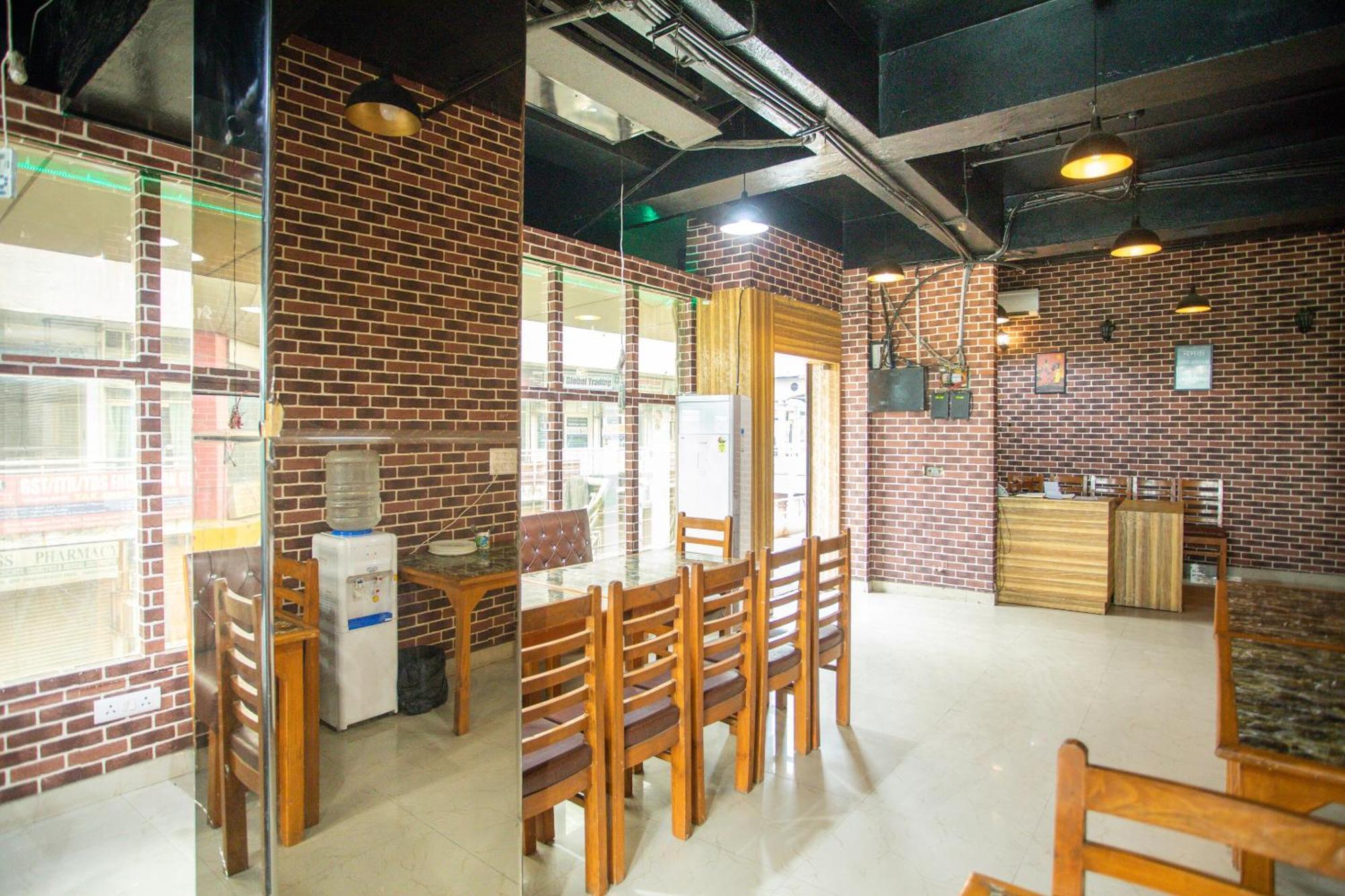 Hotel O Parktel Indirapuram ภายนอก รูปภาพ